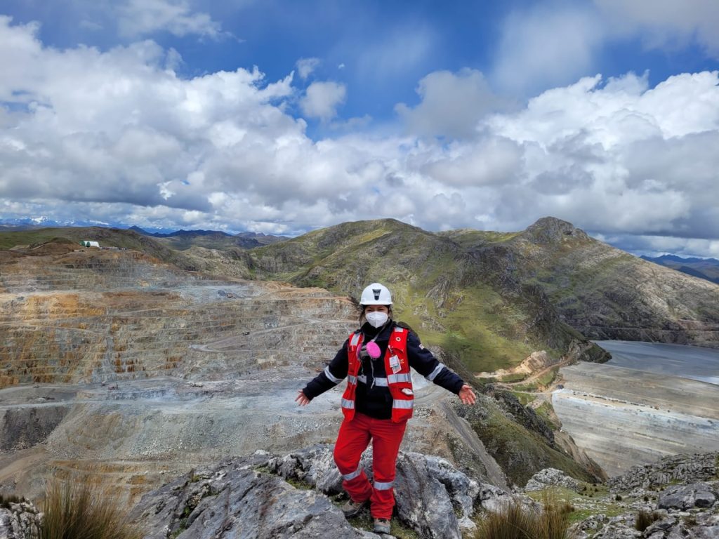 1J - Rocio Guerra Quispealaya 1J - Rocio Guerra Quispealaya